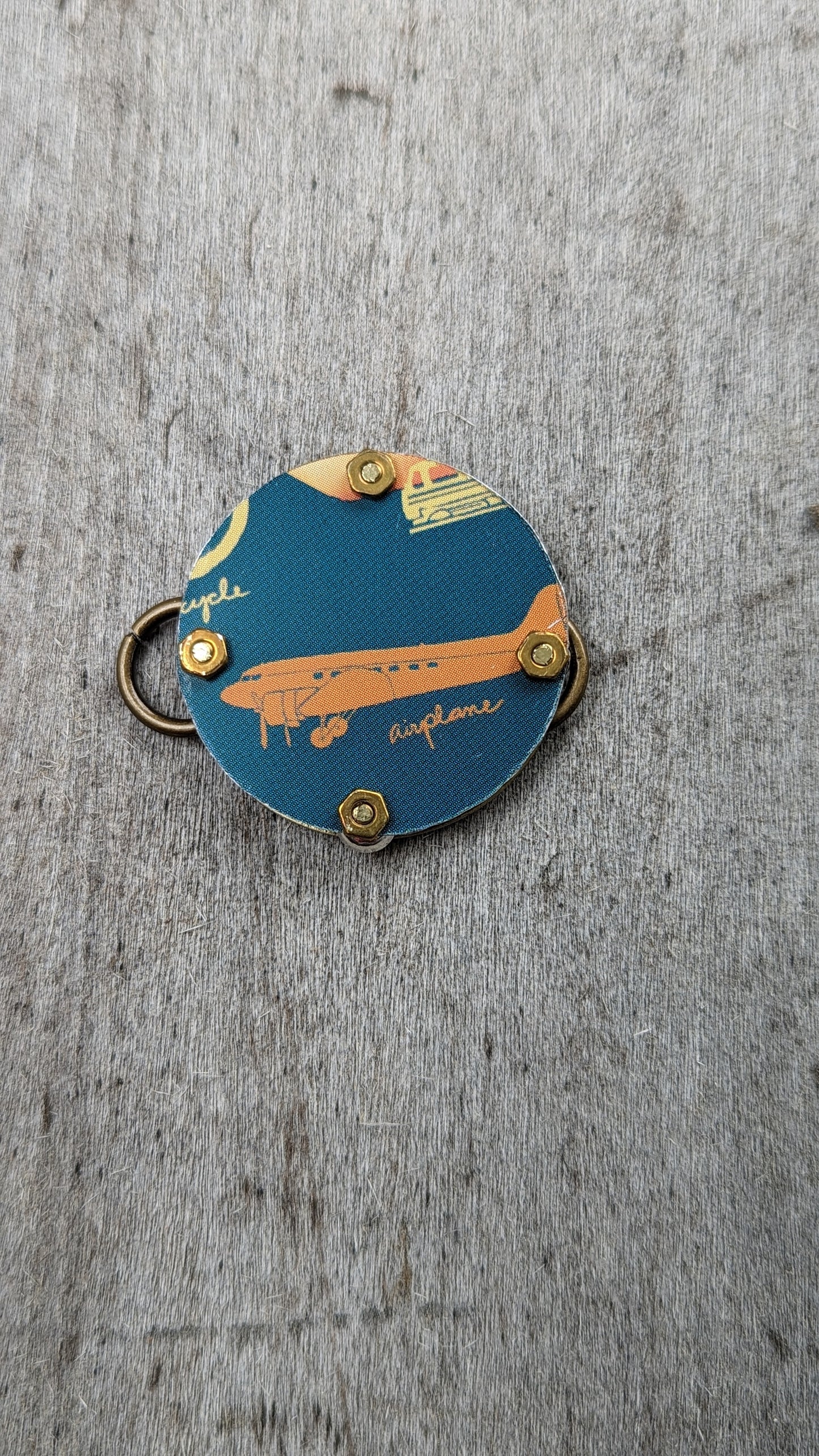 Tin Snippets Large Circuluar Link/Toggle GIRL