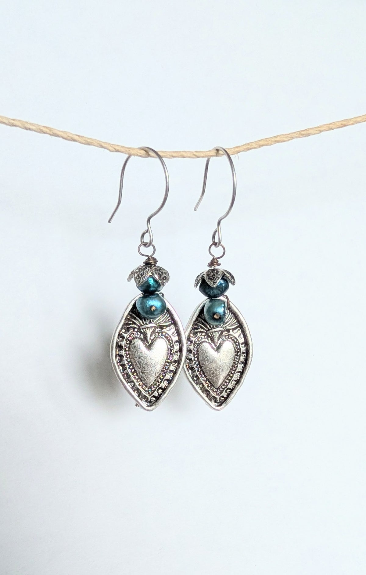 Pewter Hearts and Pearls Earrings