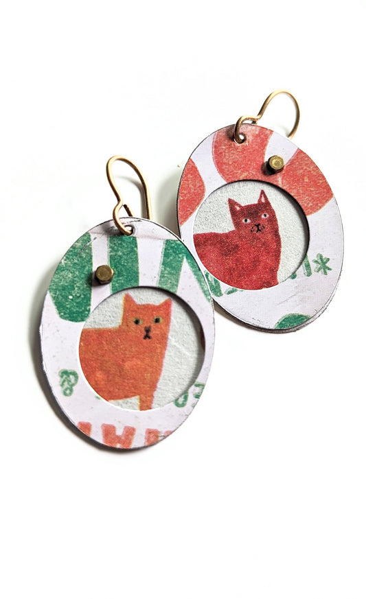 Harbinger Collection CAT SERIES Peek a Boo Oval Earrings