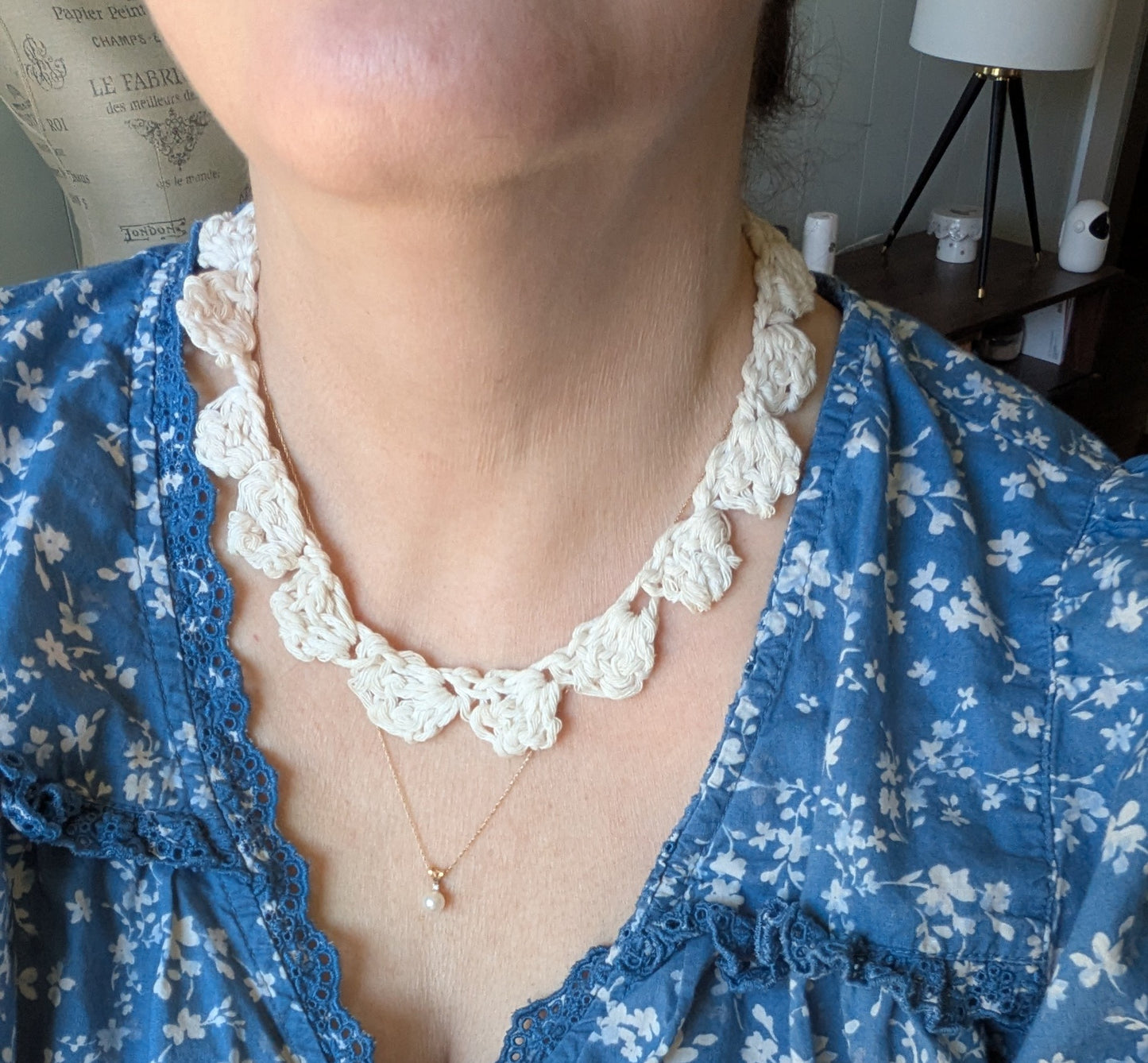Crocheted Scallops Necklace