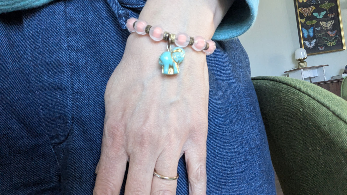 Elle E. Phant (pink)