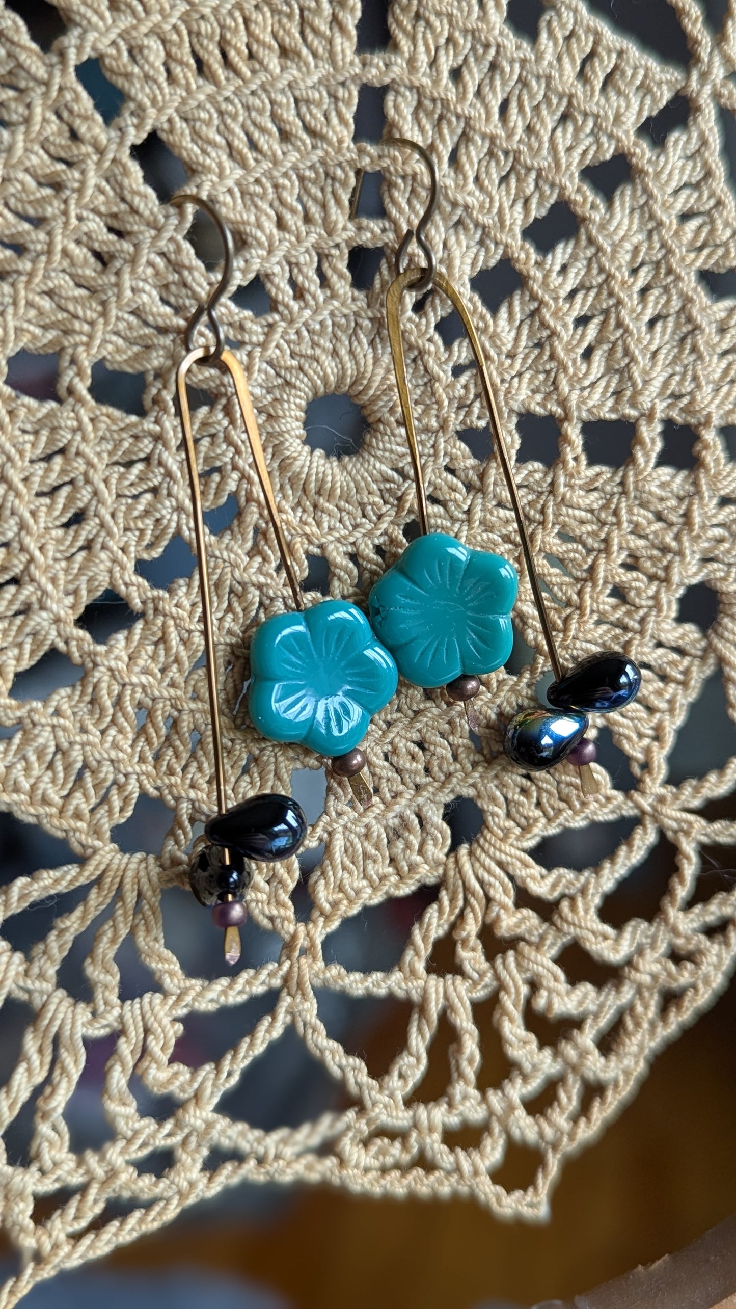 Suspended Flowers Earrings